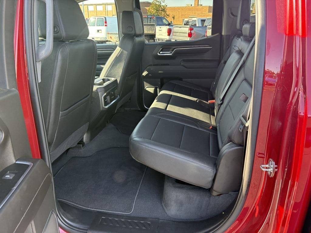 used 2022 GMC Sierra 1500 car, priced at $40,400