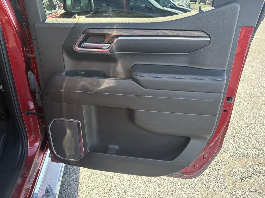 used 2022 GMC Sierra 1500 car, priced at $40,400