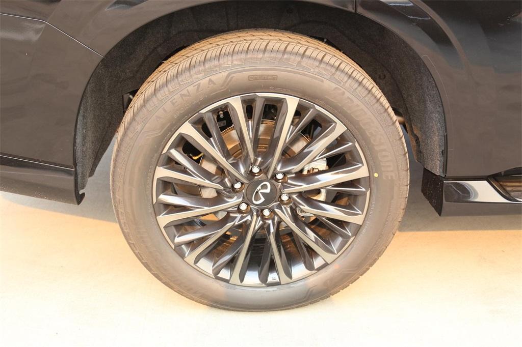 new 2025 INFINITI QX80 car, priced at $112,590