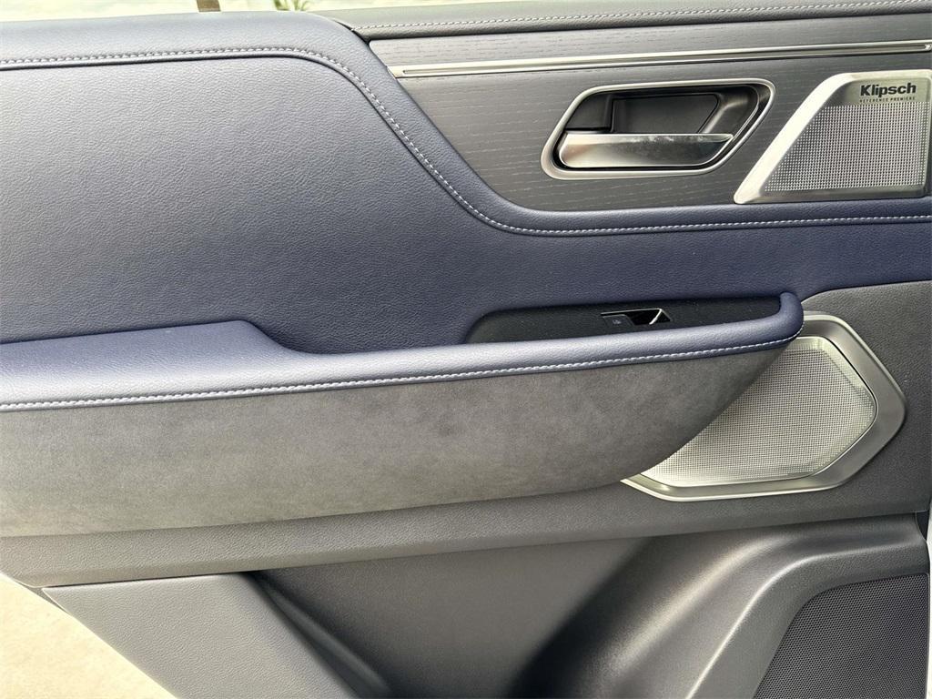 new 2026 INFINITI QX80 car, priced at $106,320