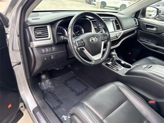 used 2018 Toyota Highlander car, priced at $29,987