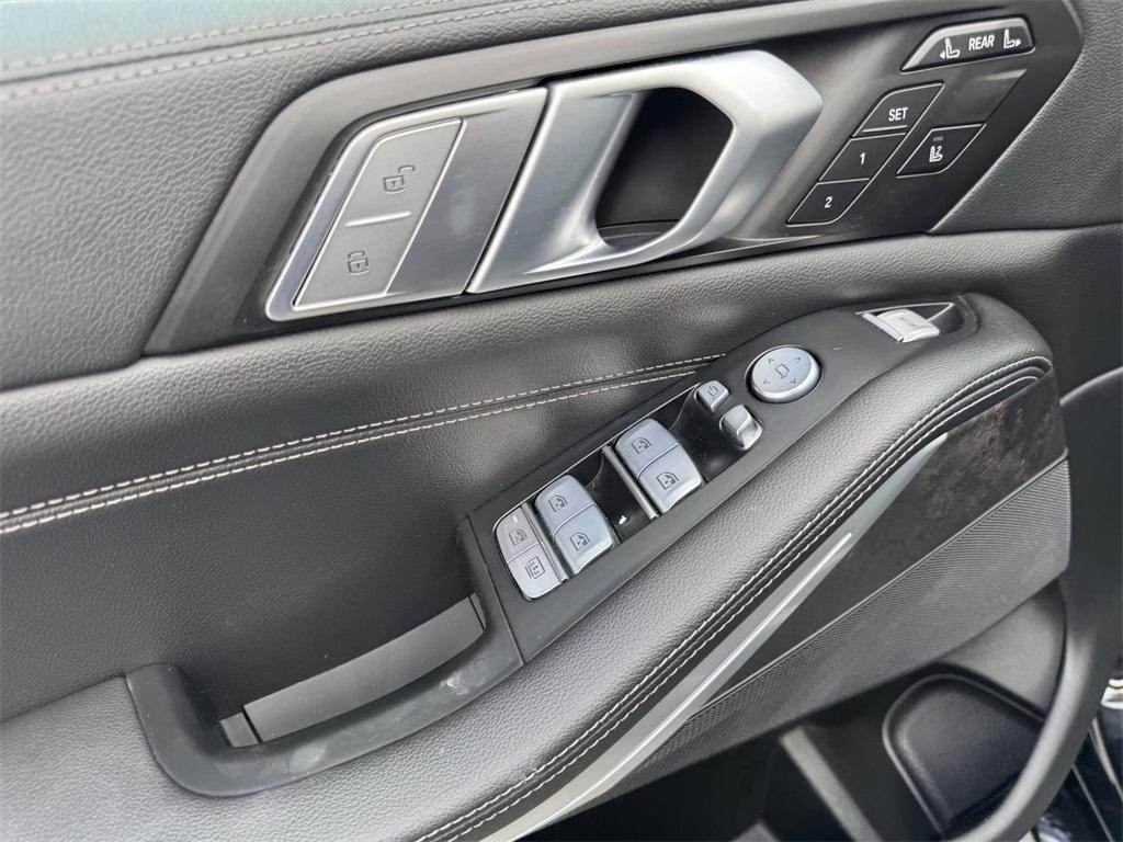 used 2022 BMW X7 car, priced at $47,497
