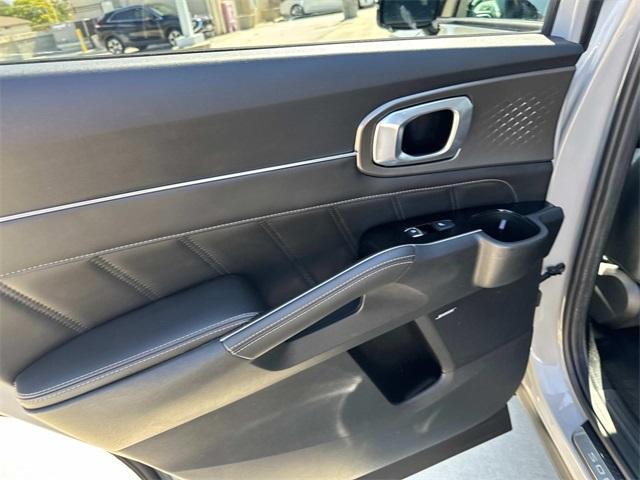 used 2022 Kia Sorento car, priced at $32,987