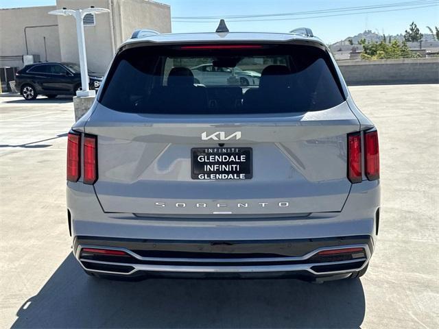 used 2022 Kia Sorento car, priced at $32,987