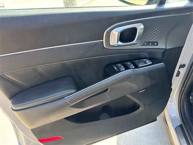 used 2022 Kia Sorento car, priced at $32,987