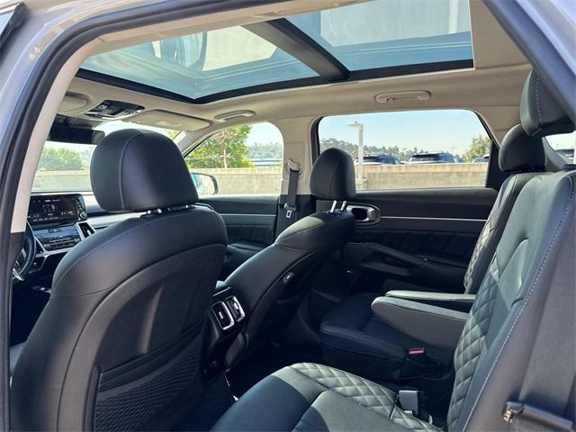 used 2022 Kia Sorento car, priced at $32,987