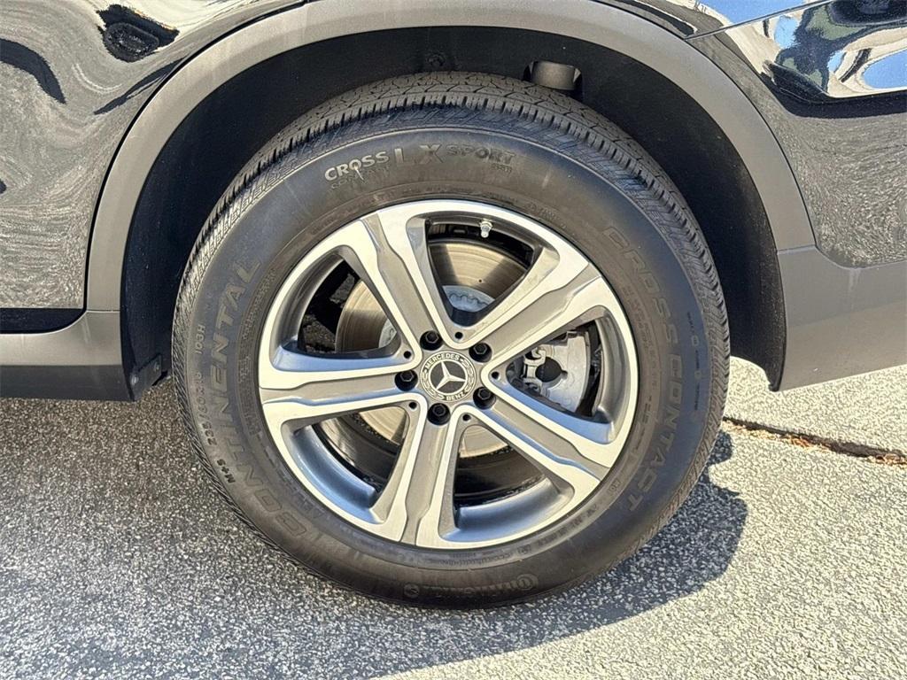 used 2020 Mercedes-Benz GLC 300 car, priced at $23,987