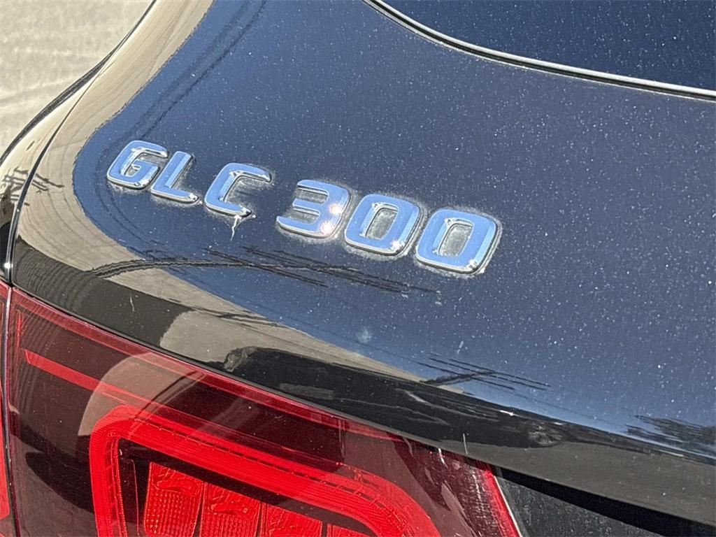 used 2020 Mercedes-Benz GLC 300 car, priced at $23,987