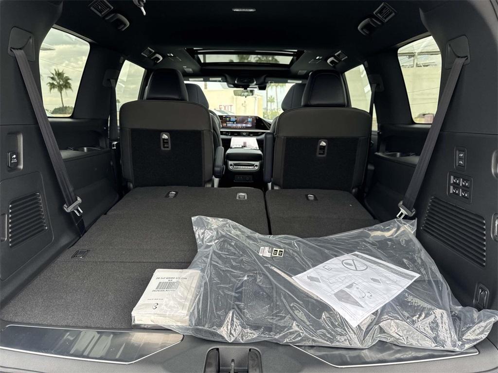 new 2026 INFINITI QX80 car, priced at $106,525