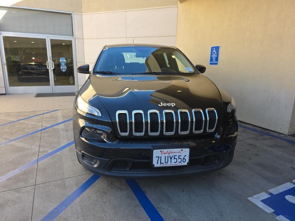 used 2015 Jeep Cherokee car, priced at $12,987