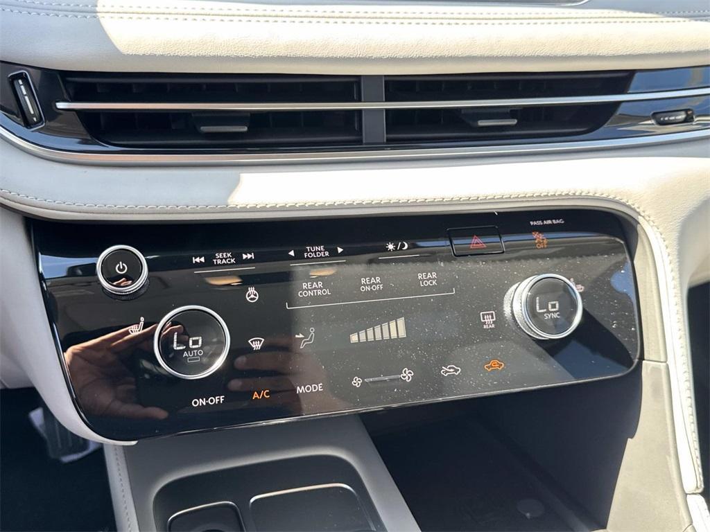 new 2026 INFINITI QX60 car, priced at $53,395