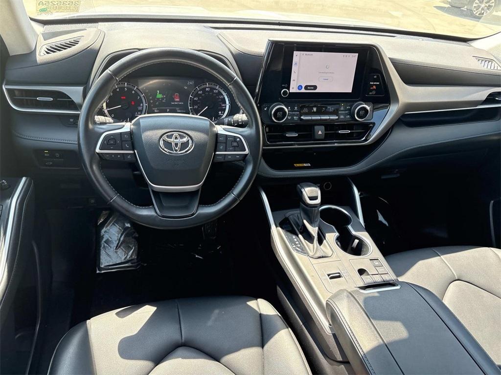 used 2023 Toyota Highlander car, priced at $36,697