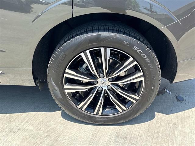 used 2022 Volvo XC60 car, priced at $41,987