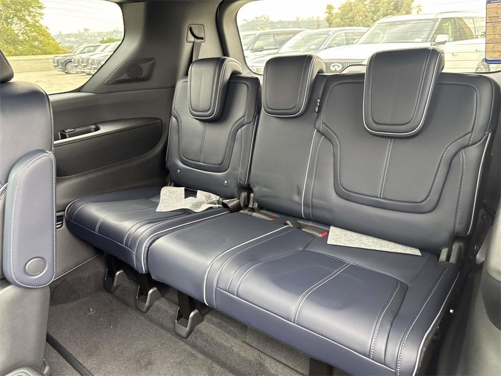 new 2026 INFINITI QX80 car, priced at $106,525