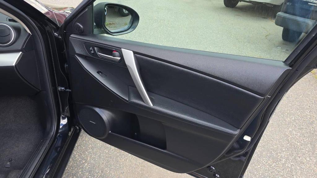 used 2011 Mazda Mazda3 car, priced at $8,900