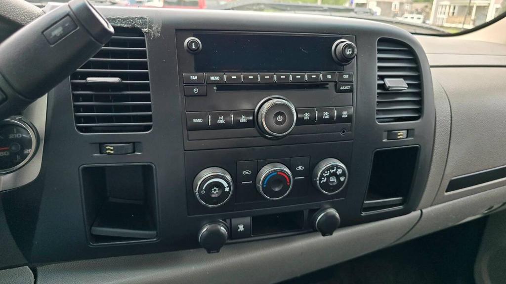 used 2013 Chevrolet Silverado 2500 car, priced at $17,950