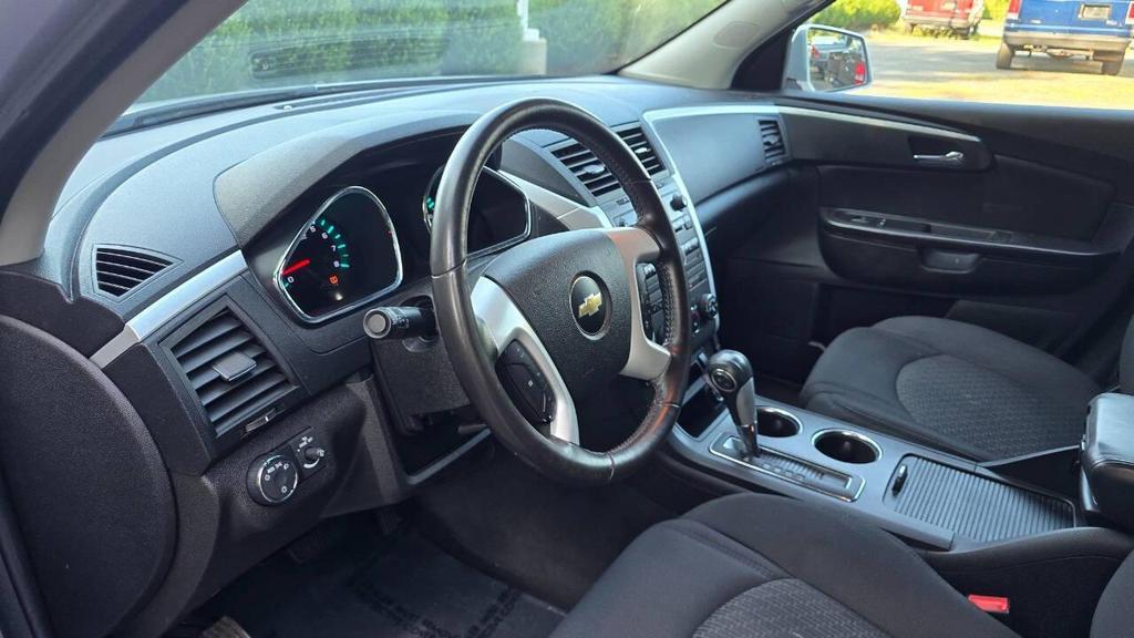 used 2012 Chevrolet Traverse car, priced at $9,500