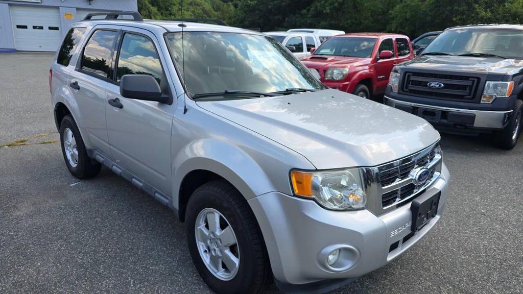 used 2012 Ford Escape car, priced at $7,500