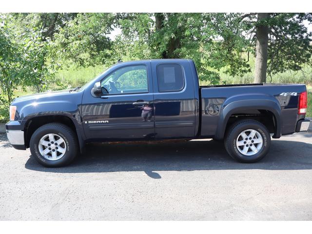used 2007 GMC Sierra 1500 car, priced at $7,999