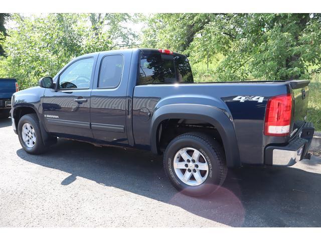 used 2007 GMC Sierra 1500 car, priced at $7,999