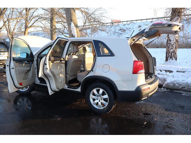 used 2011 Kia Sorento car, priced at $5,499