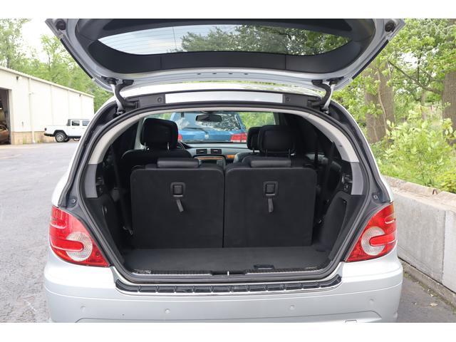 used 2008 Mercedes-Benz R-Class car, priced at $6,999