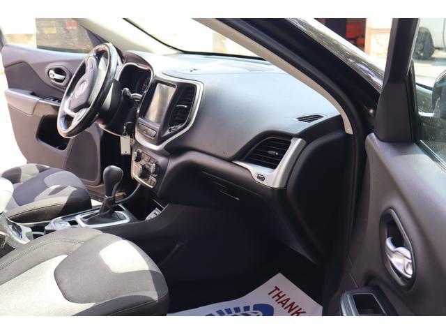 used 2014 Jeep Cherokee car, priced at $5,999