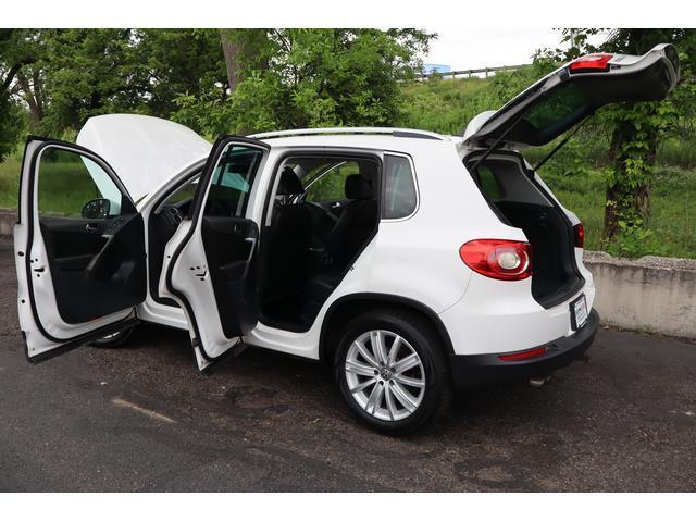 used 2009 Volkswagen Tiguan car, priced at $4,999