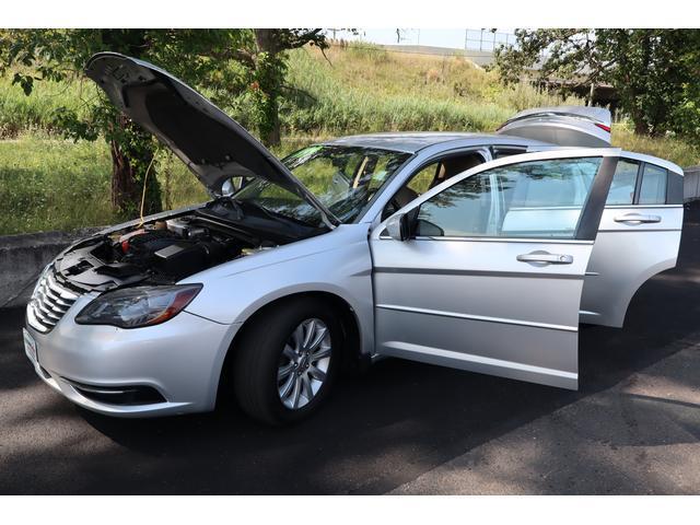 used 2011 Chrysler 200 car, priced at $2,999