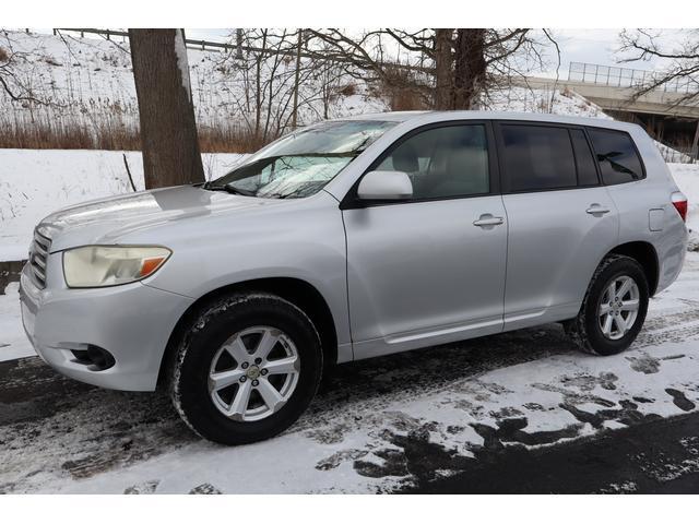 used 2008 Toyota Highlander car, priced at $5,499