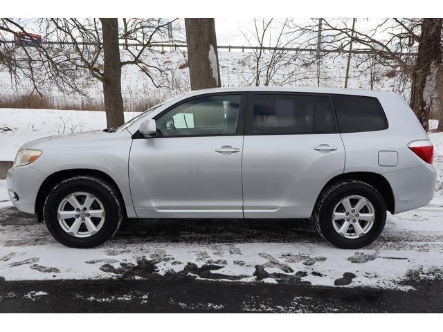 used 2008 Toyota Highlander car, priced at $5,499