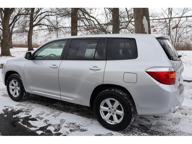 used 2008 Toyota Highlander car, priced at $5,499