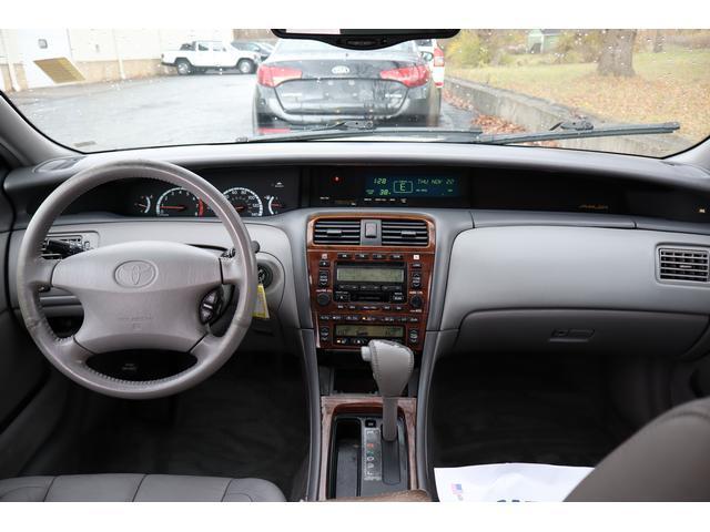 used 2001 Toyota Avalon car, priced at $3,999