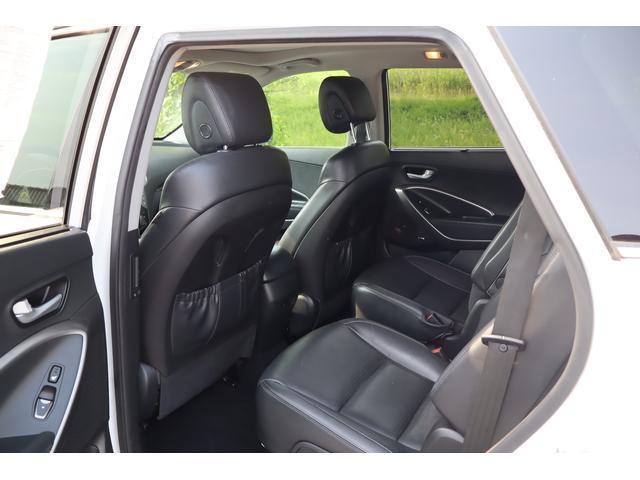 used 2014 Hyundai Santa Fe car, priced at $5,999
