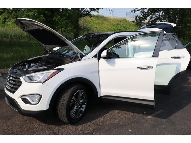 used 2014 Hyundai Santa Fe car, priced at $5,999