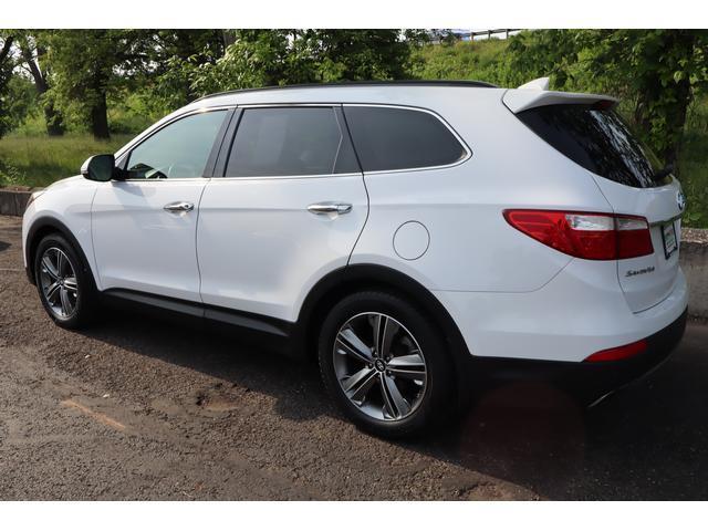 used 2014 Hyundai Santa Fe car, priced at $5,999
