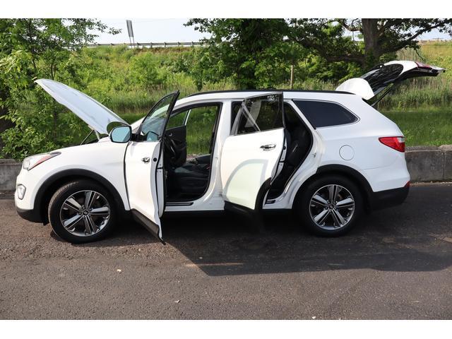 used 2014 Hyundai Santa Fe car, priced at $5,999