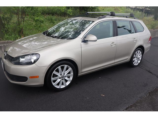 used 2013 Volkswagen Jetta SportWagen car, priced at $5,999