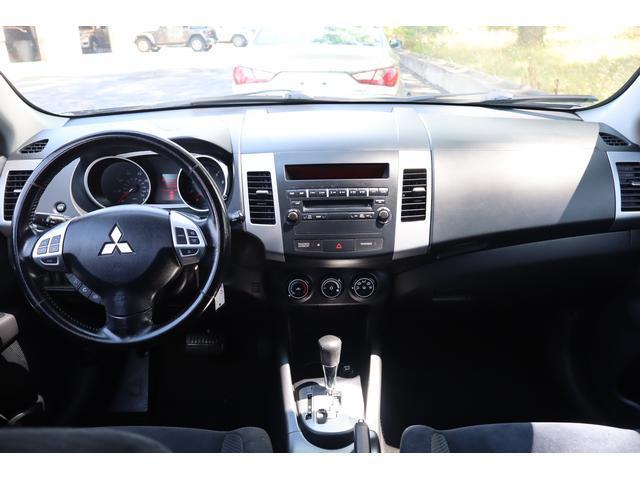 used 2010 Mitsubishi Outlander car, priced at $5,499