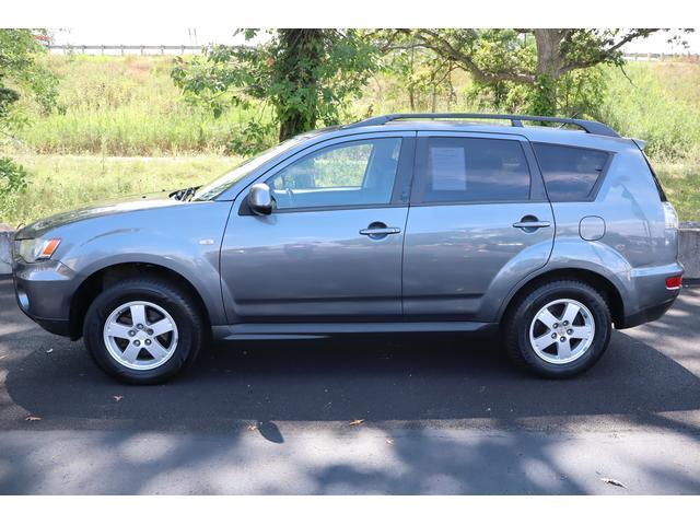 used 2010 Mitsubishi Outlander car, priced at $5,499
