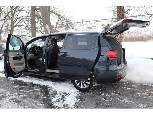 used 2015 Kia Sedona car, priced at $5,999