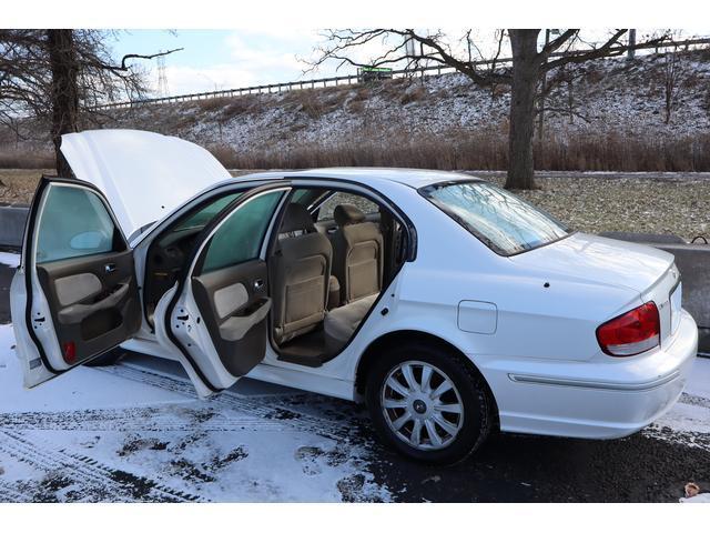 used 2004 Hyundai Sonata car, priced at $2,999