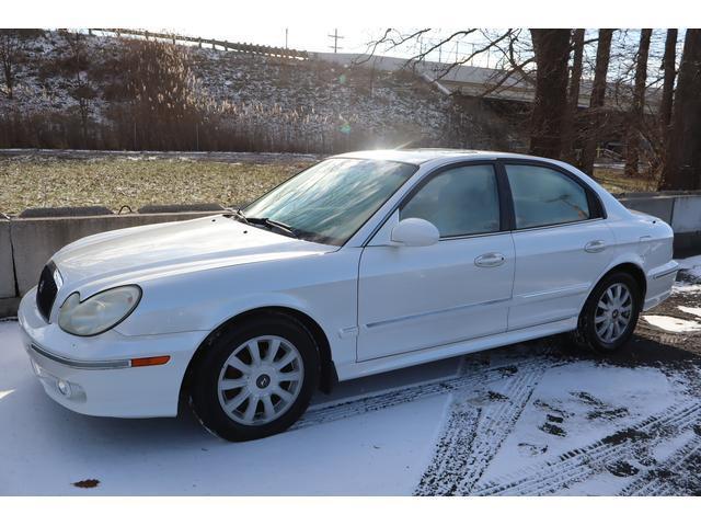 used 2004 Hyundai Sonata car, priced at $2,999