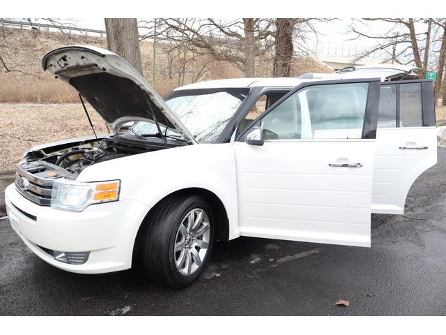 used 2011 Ford Flex car, priced at $5,999