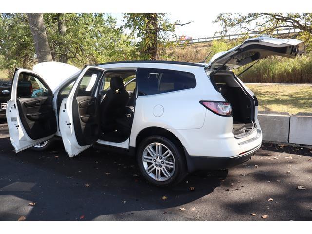 used 2015 Chevrolet Traverse car, priced at $7,999