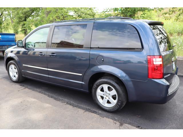 used 2009 Dodge Grand Caravan car, priced at $5,999