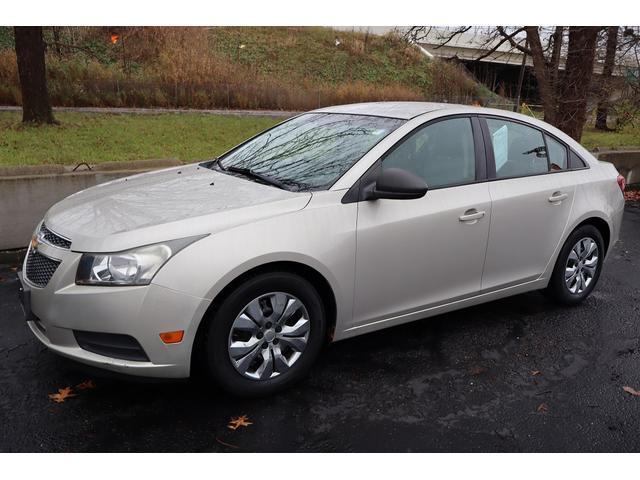 used 2013 Chevrolet Cruze car, priced at $5,999