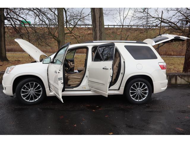 used 2012 GMC Acadia car, priced at $6,999