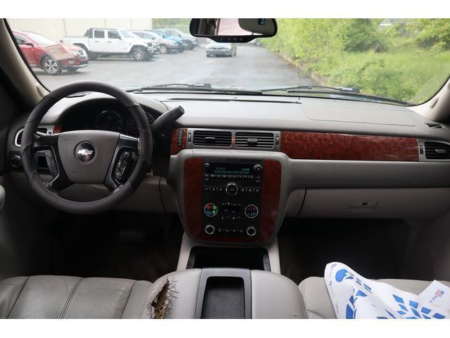 used 2007 Chevrolet Suburban car, priced at $4,999