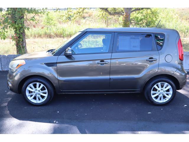 used 2013 Kia Soul car, priced at $2,999